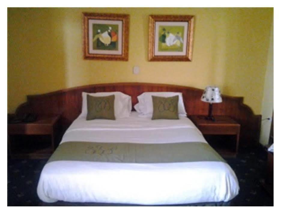 Global Hotel Аддис-Абеба Экстерьер фото